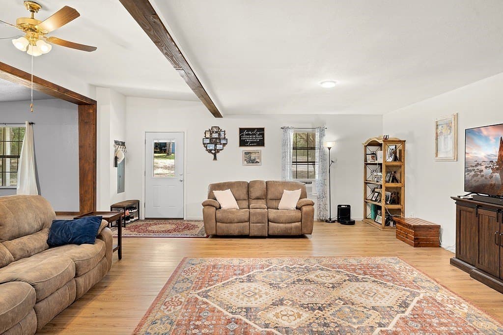6.16 acres in Bastrop County gallery image 3