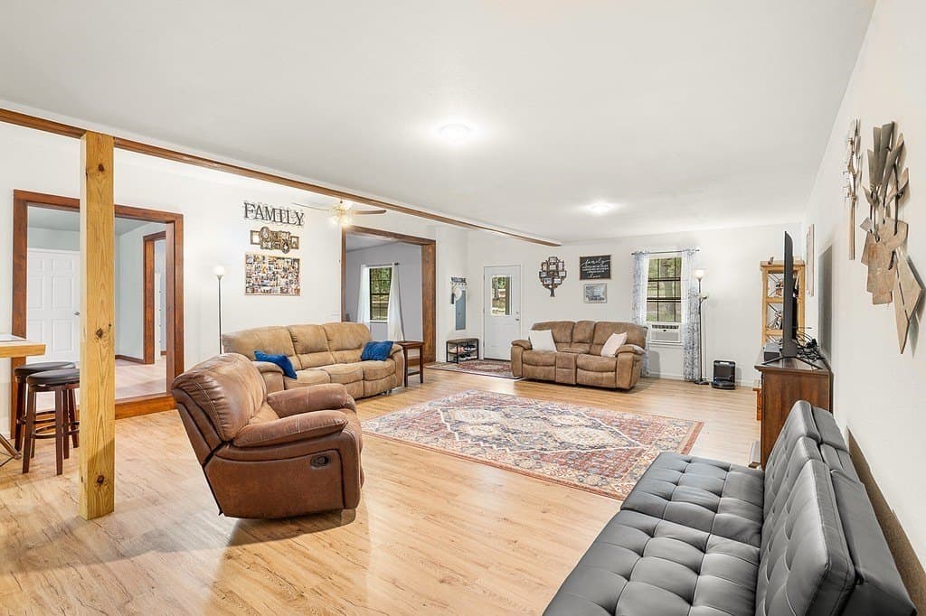 6.16 acres in Bastrop County gallery image 4
