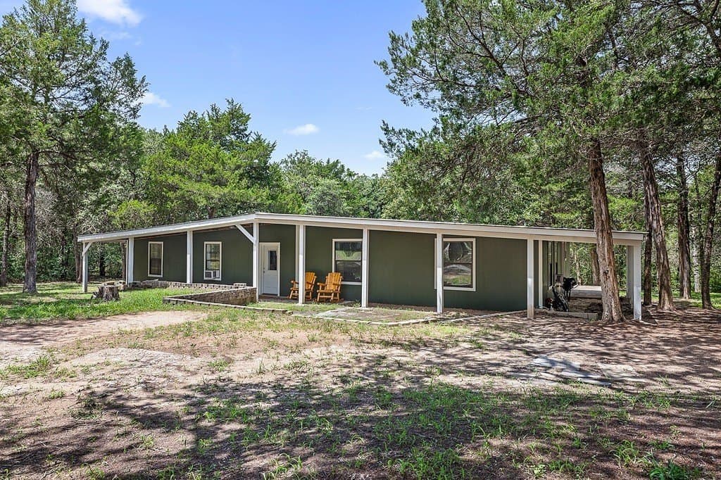 6.16 acres in Bastrop County