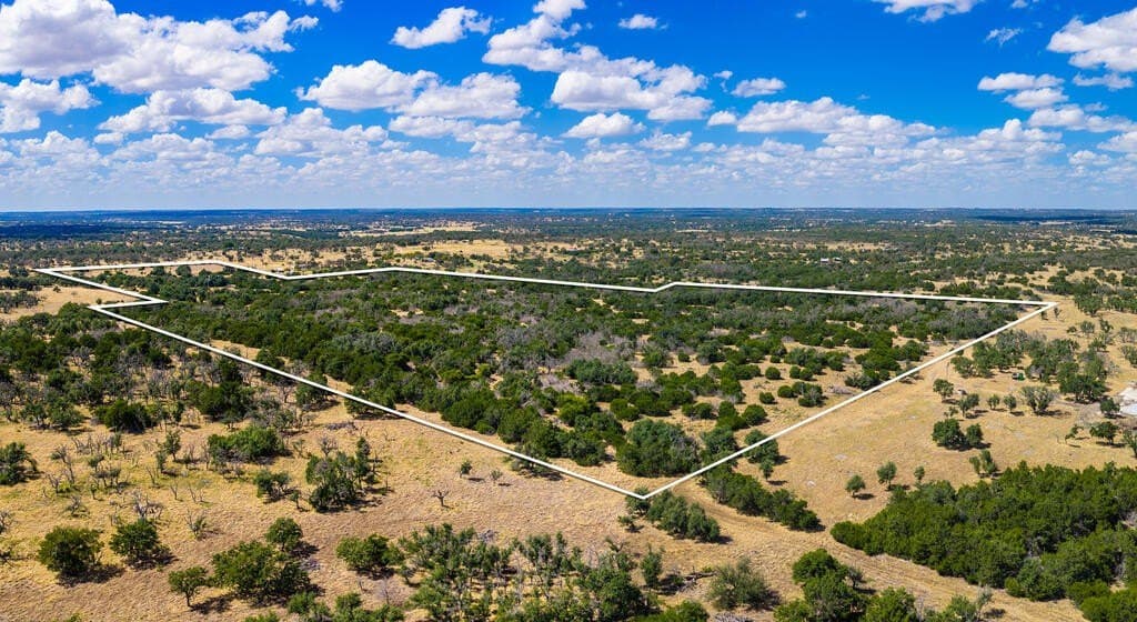 88.77 acres in Gillespie County - photo 2