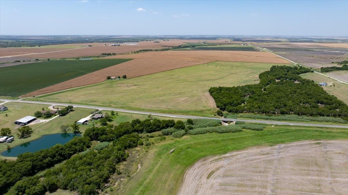 22.08 acres in Hill County - photo 10