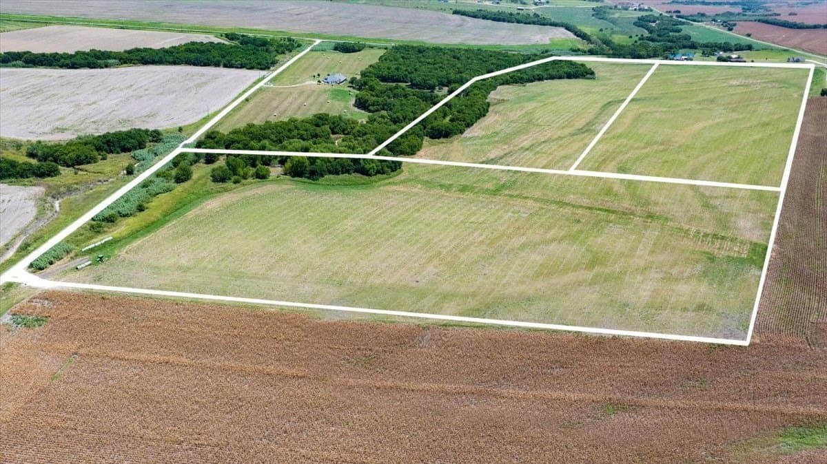 22.08 acres in Hill County - photo 2