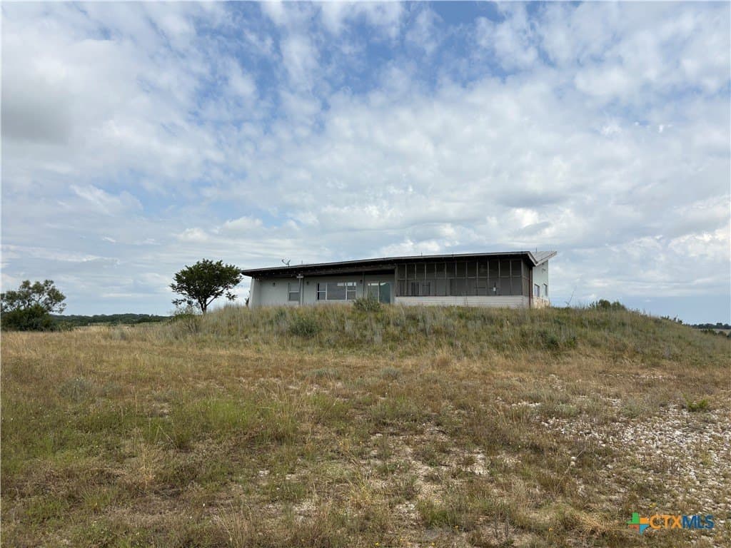 19.95 acres in Lampasas County gallery image 2