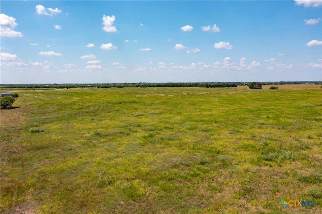 19.5 acres in Victoria County gallery image 2