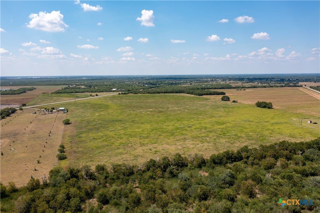 19.5 acres in Victoria County - photo 14