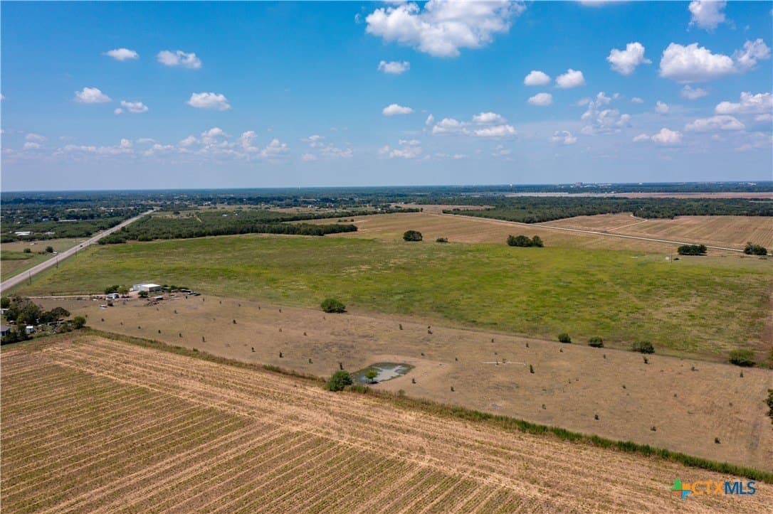 19.5 acres in Victoria County - photo 17
