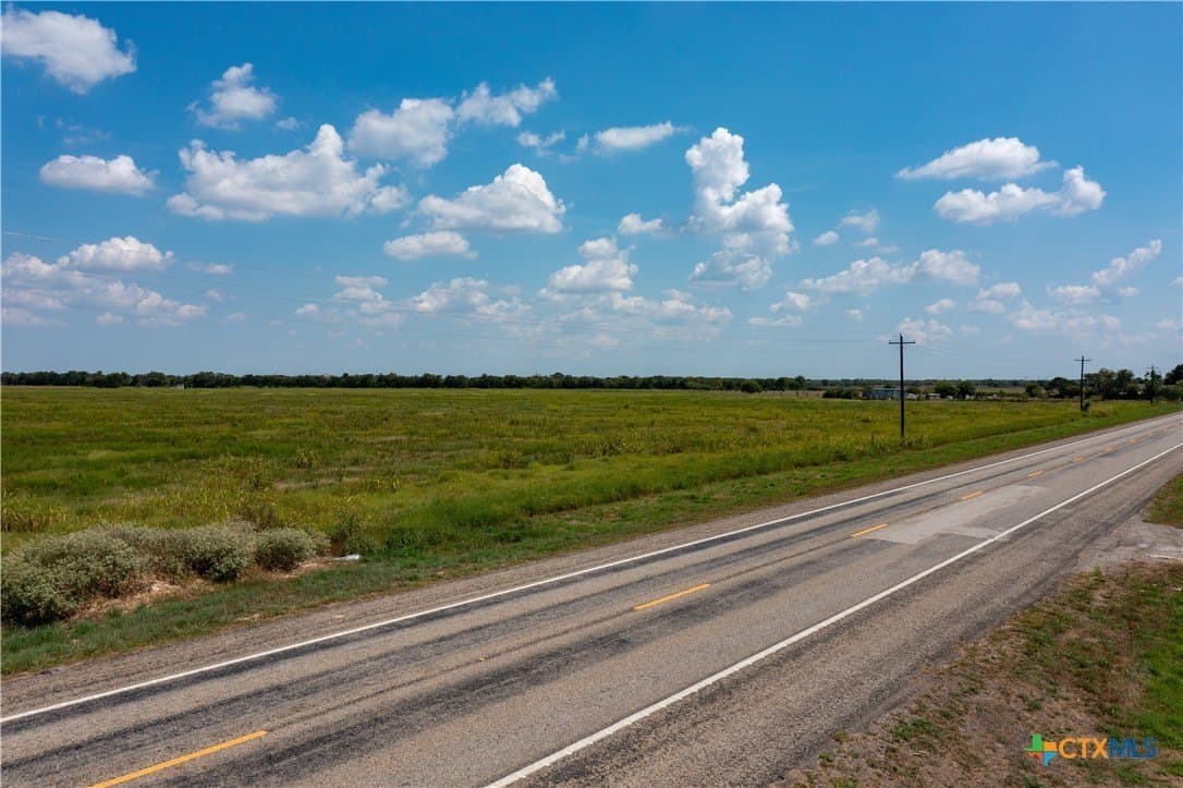 19.5 acres in Victoria County - photo 19