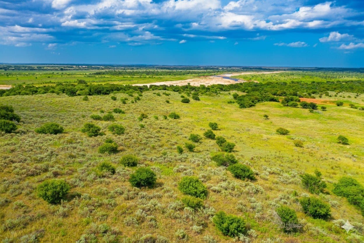 929.5 acres in Wilbarger County - photo 14