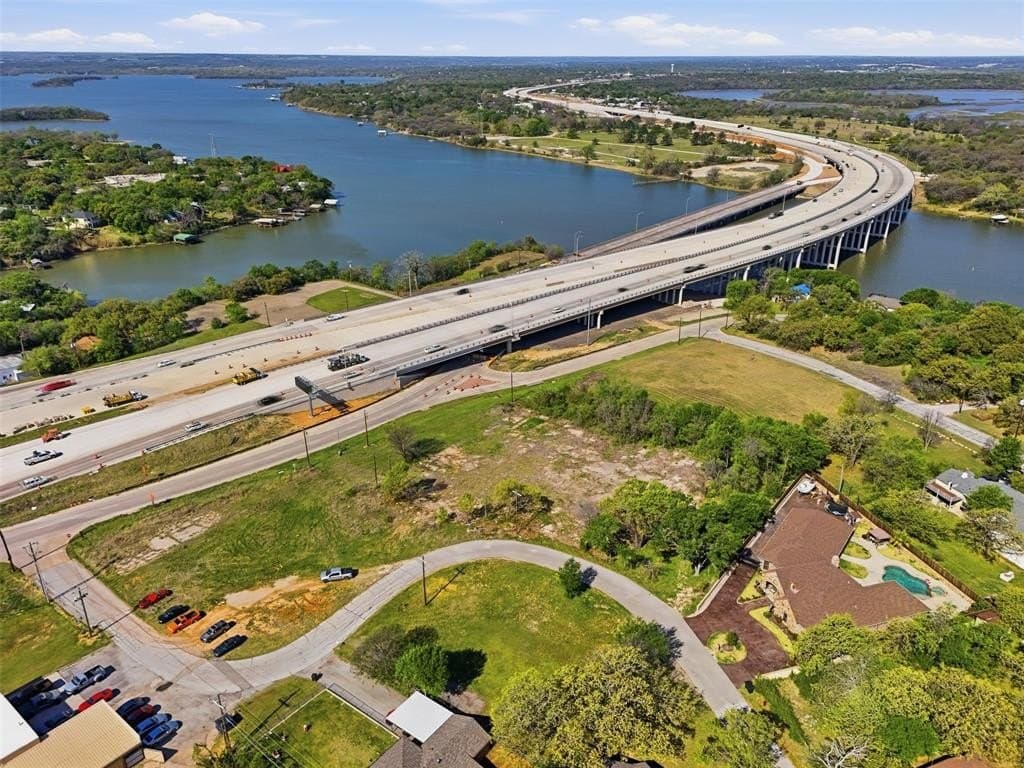 0.35 acres in Tarrant County gallery image 3