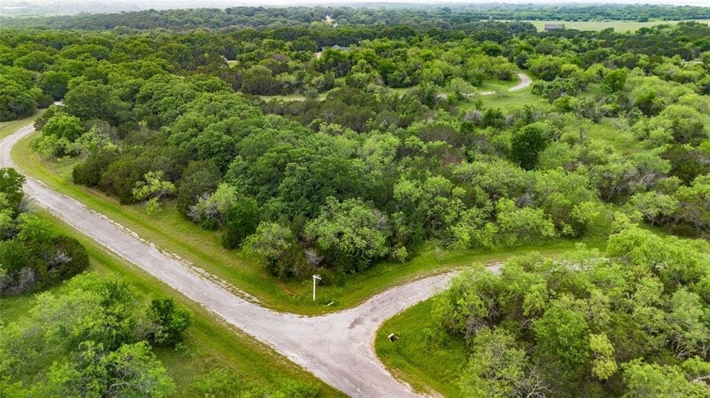 0.33 acres in Hill County gallery image 2