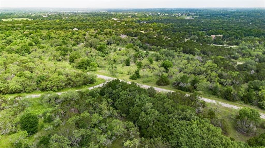 0.33 acres in Hill County gallery image 4