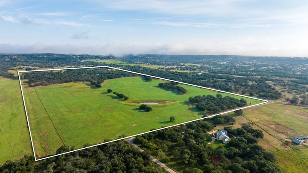 134.8 acres in Gillespie County gallery image 3