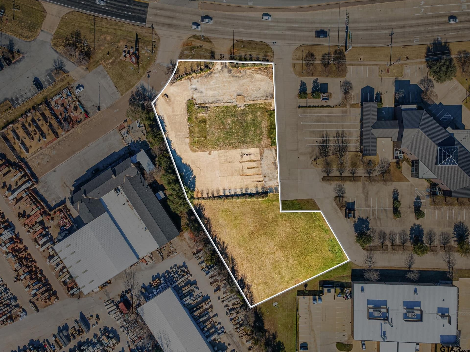 1.93 acres in Smith County gallery image 4