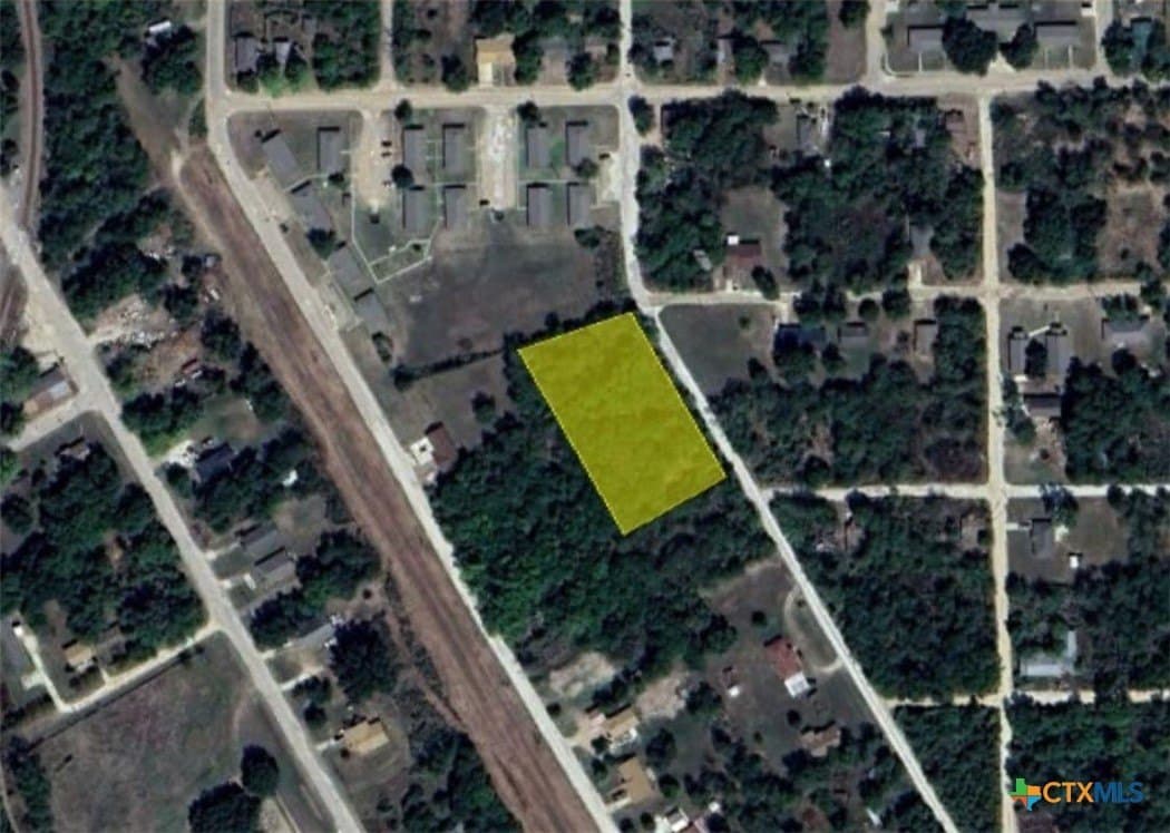 0.73 acres in Falls County - photo 8