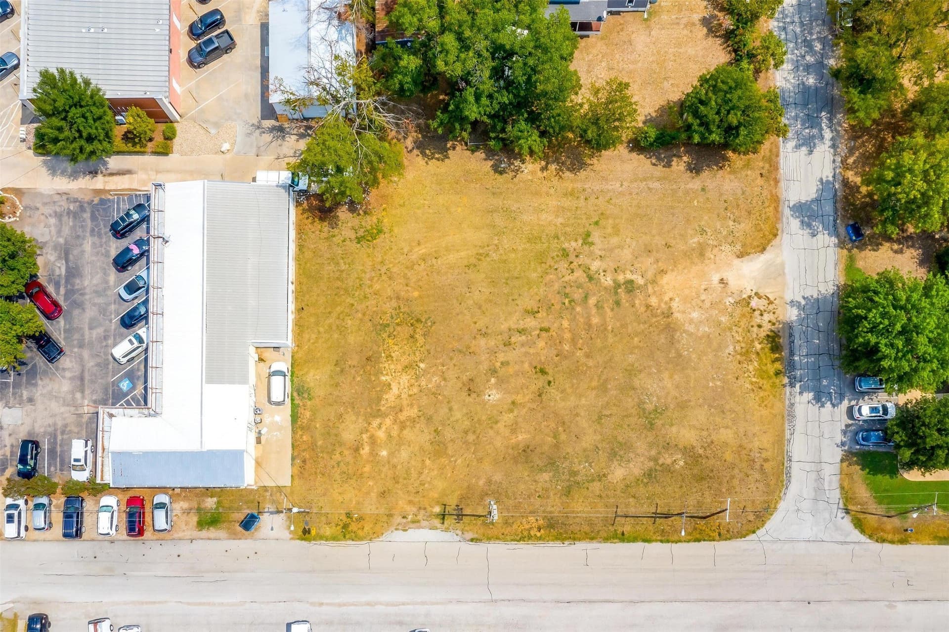 0.4 acres in Johnson County - photo 9