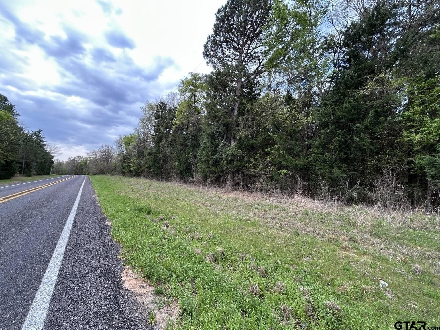 2.31 acres in Camp County