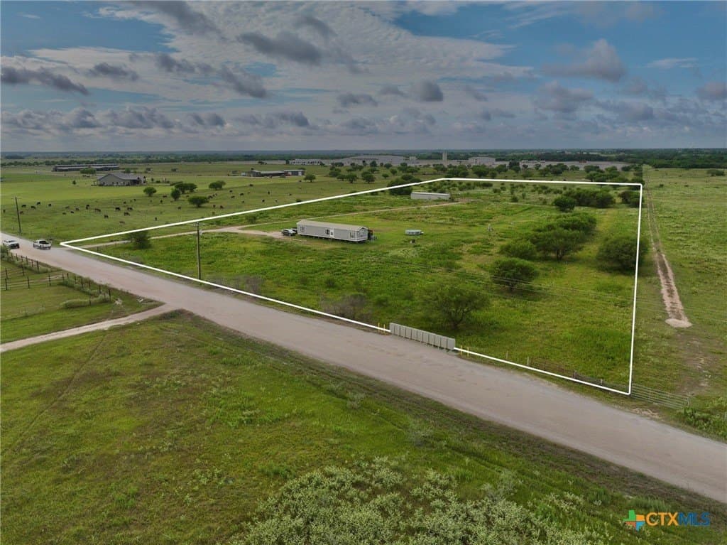 10 acres in Victoria County gallery image 4