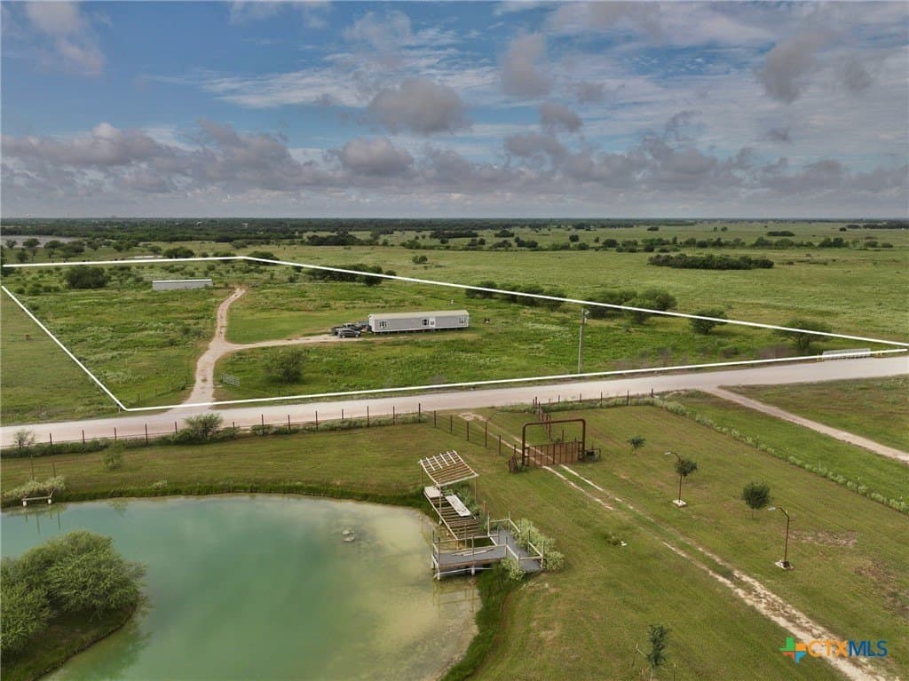 10 acres in Victoria County gallery image 2