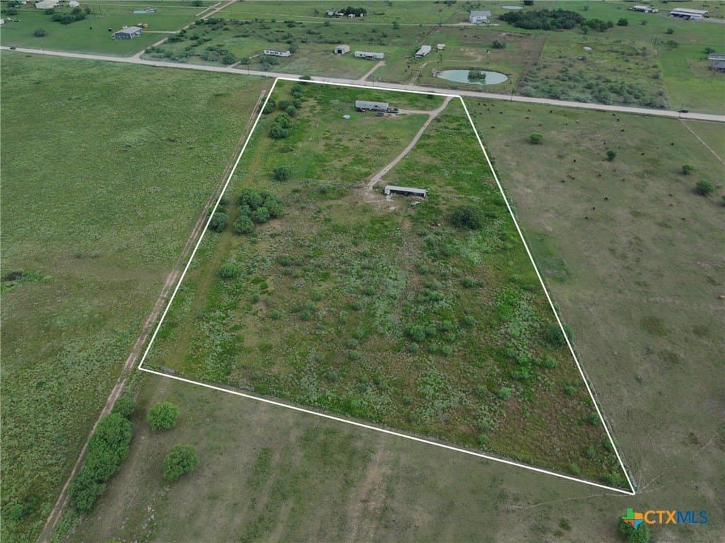 10 acres in Victoria County gallery image 3