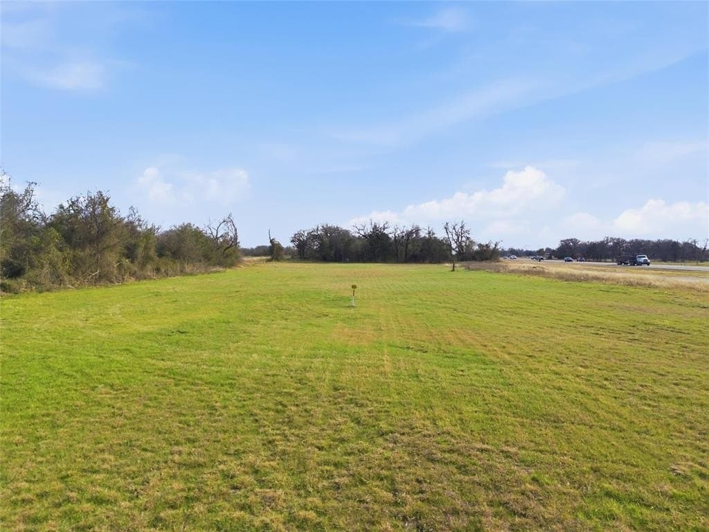 2.5 acres in McLennan County gallery image 3