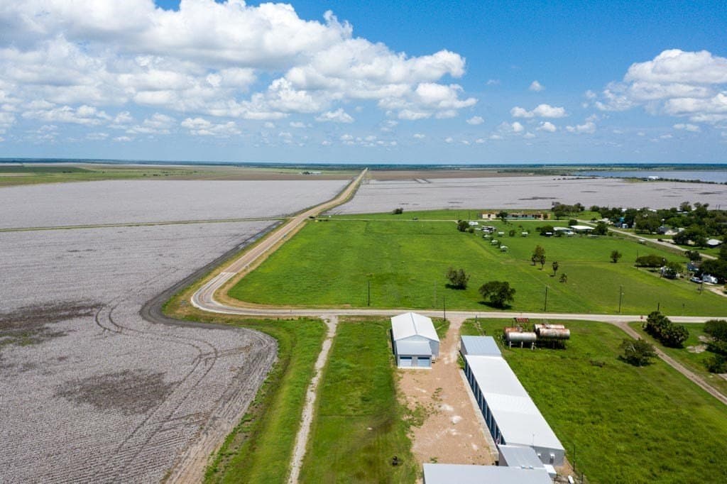 0.7 acres in Refugio County - photo 10