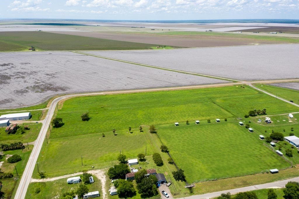 0.7 acres in Refugio County - photo 31