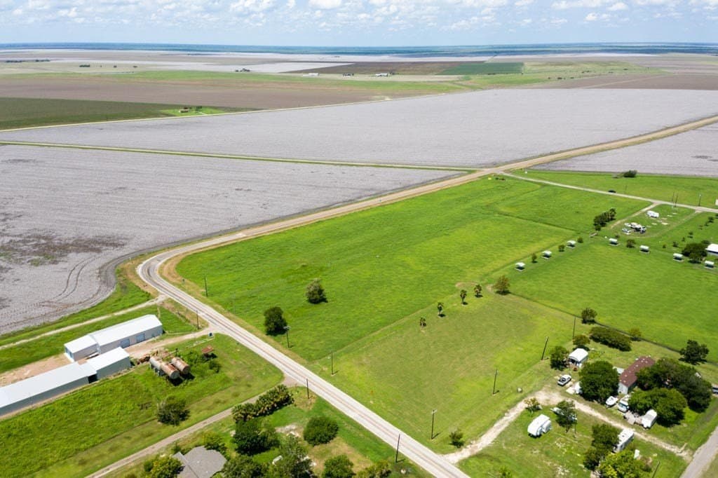 0.7 acres in Refugio County - photo 30