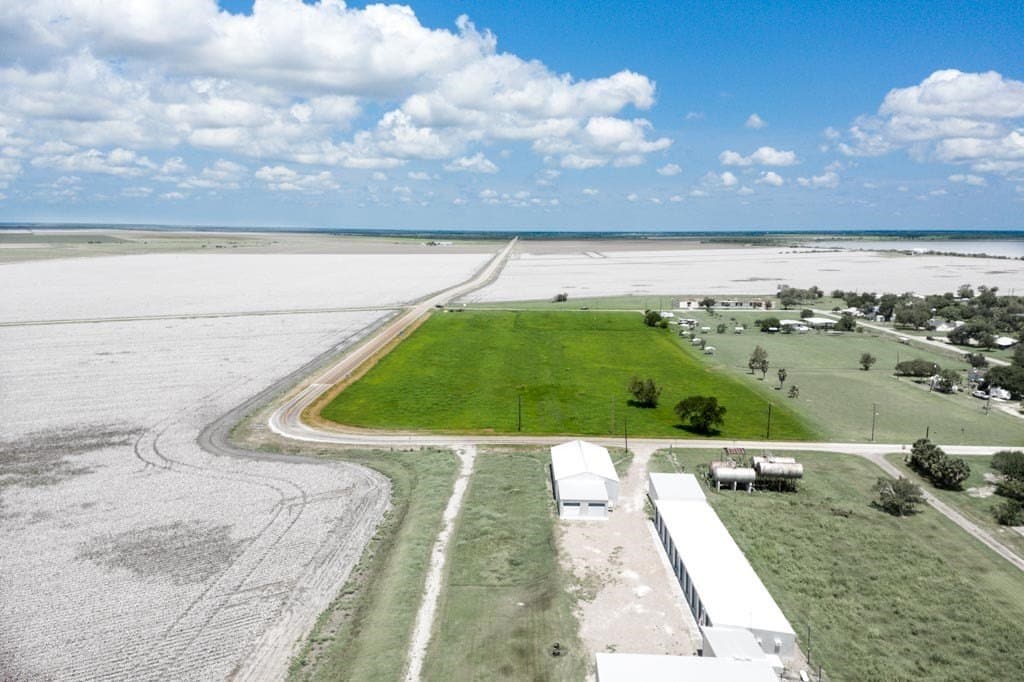 0.7 acres in Refugio County - photo 11