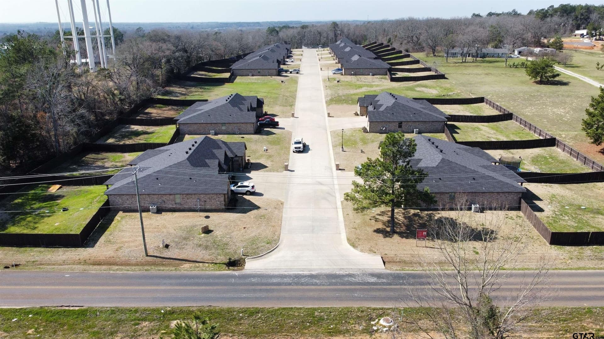10 acres in Smith County
