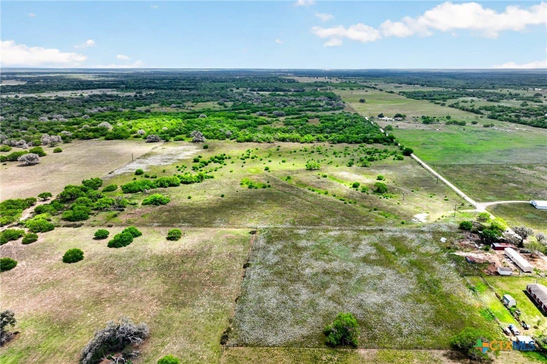 29.86 acres in Gonzales County gallery image 3
