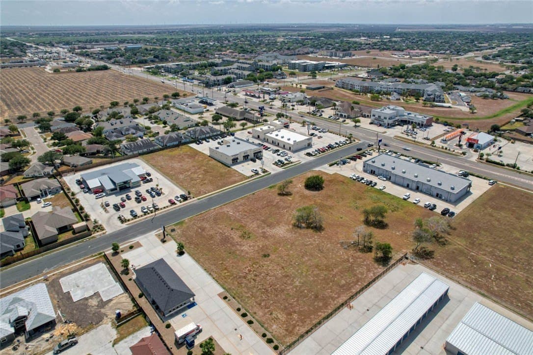 2.2 acres in Nueces County gallery image 3