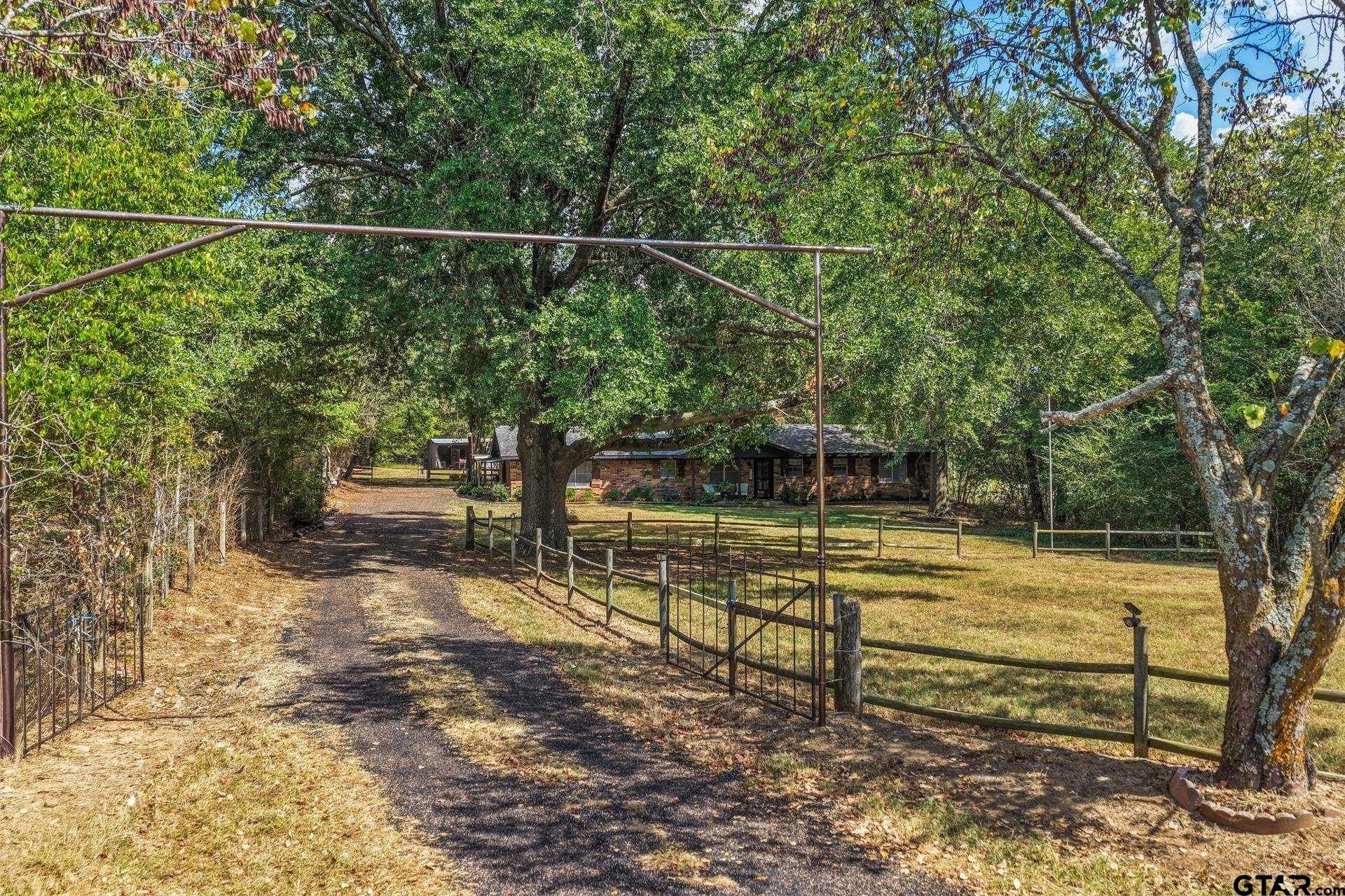 5 acres in Titus County - photo 3