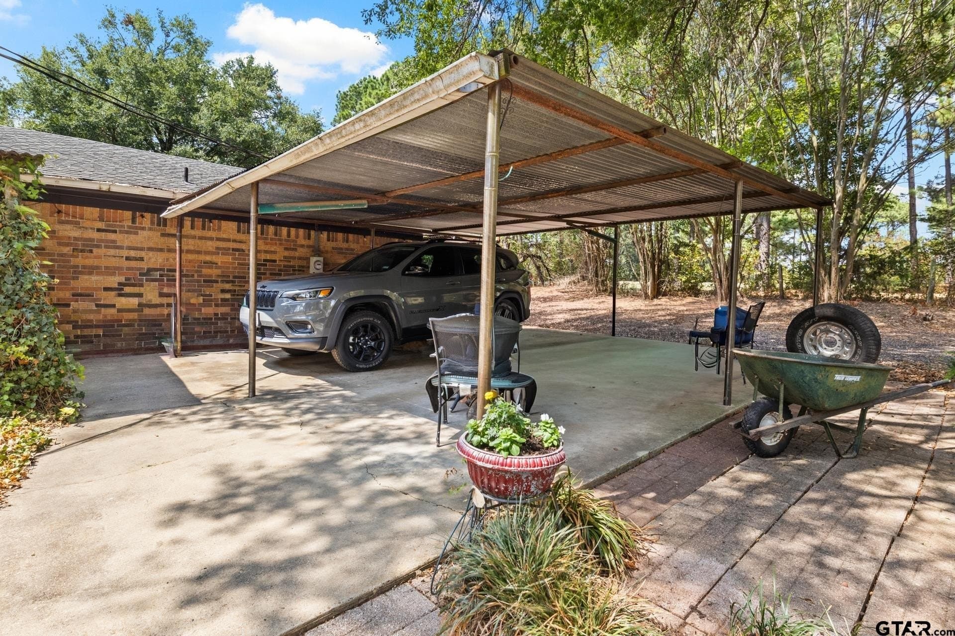 5 acres in Titus County - photo 37