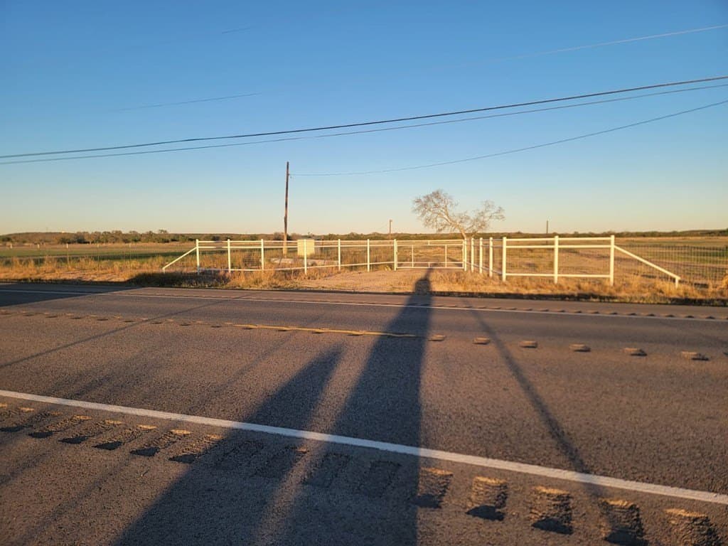 42.85 acres in Maverick County - photo 37