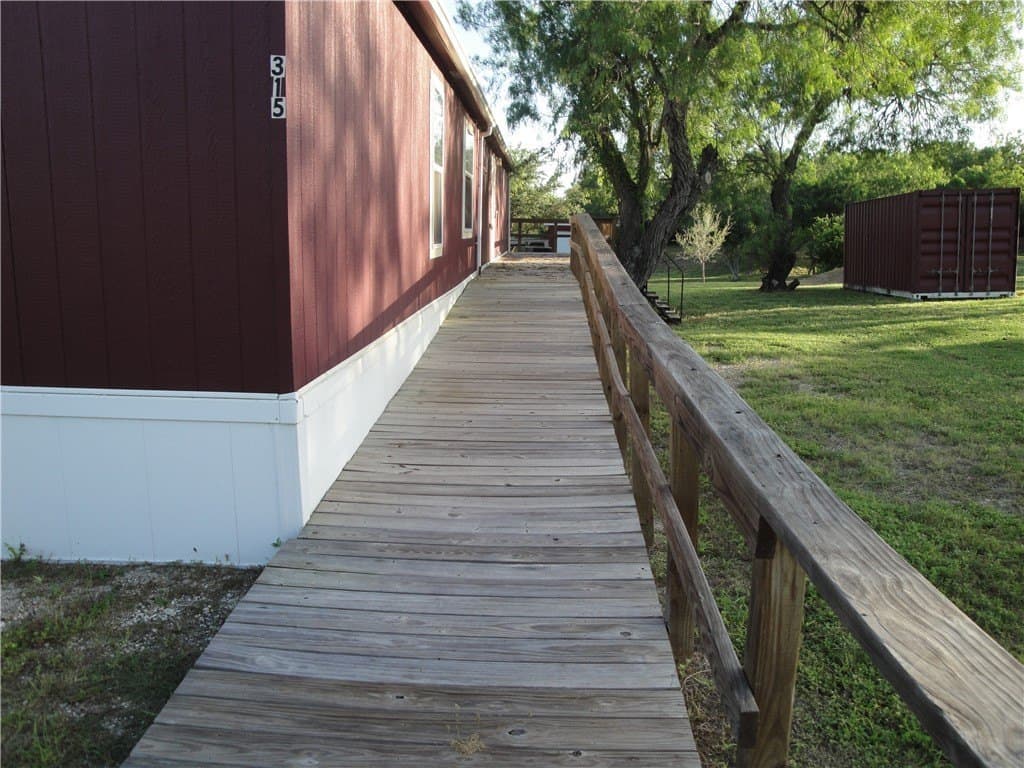 43,560 acres in Live Oak County - photo 30