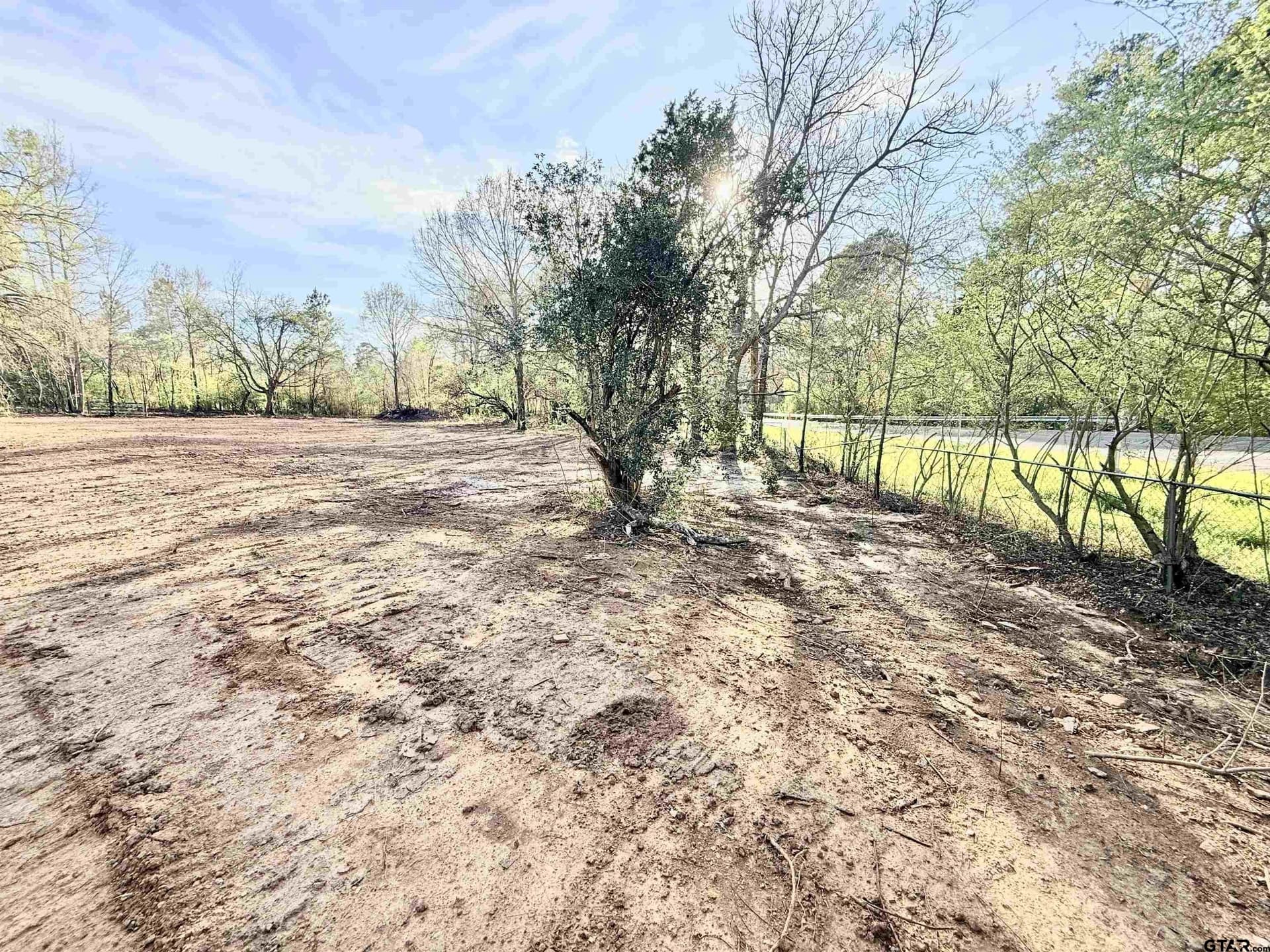 1.7 acres in Smith County gallery image 2