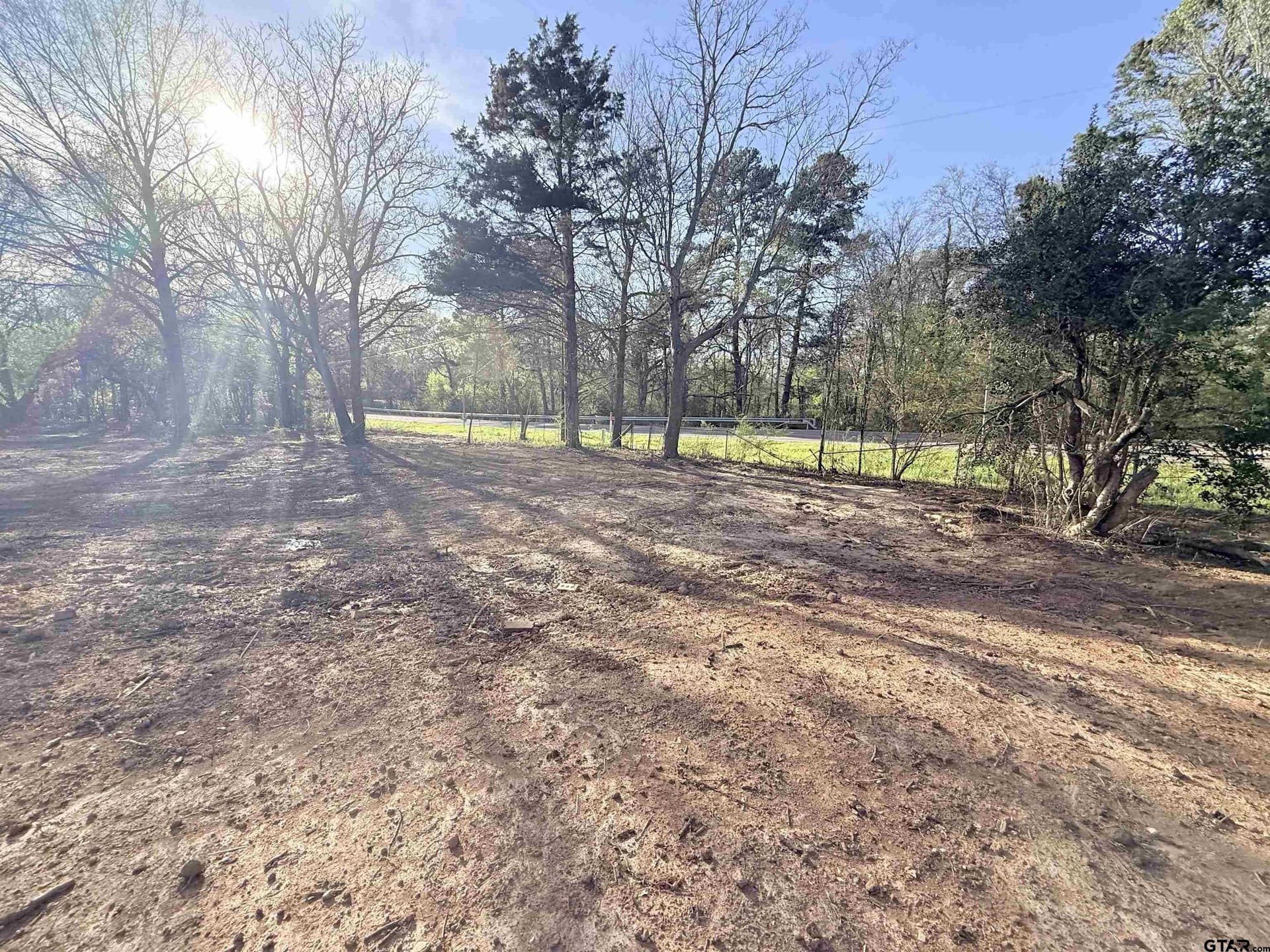 1.7 acres in Smith County gallery image 3