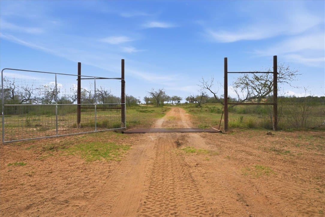 721.88 acres in Jim Wells County - photo 20