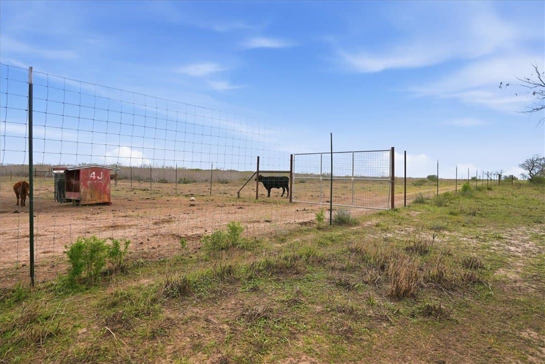 721.88 acres in Jim Wells County - photo 12