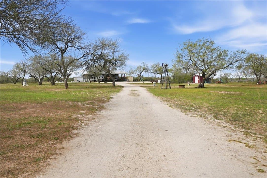 721.88 acres in Jim Wells County - photo 21