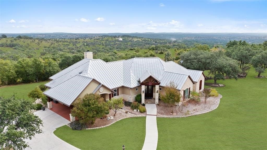 28.53 acres in Blanco County gallery image 2