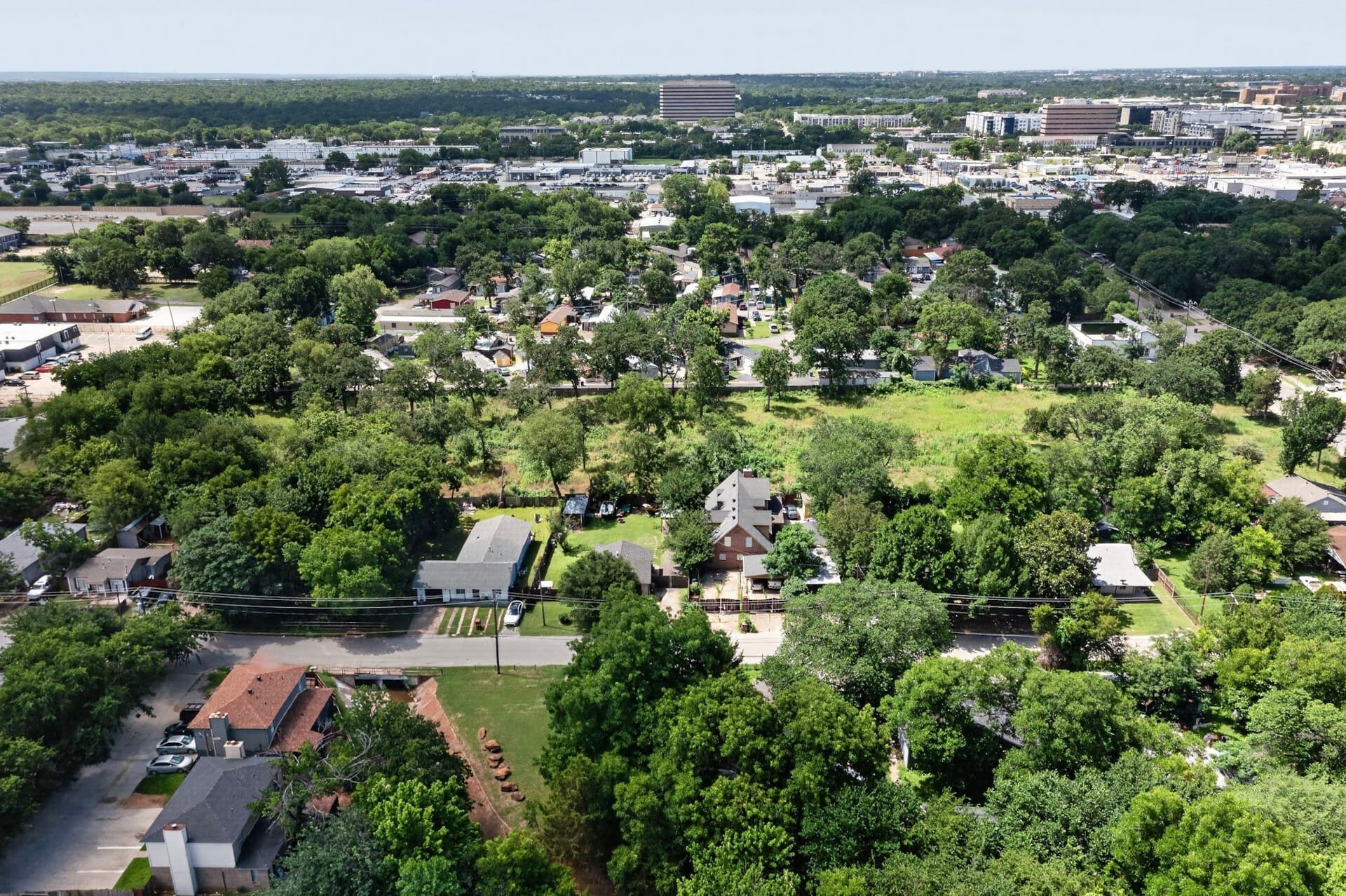 1.77 acres in Tarrant County gallery image 3