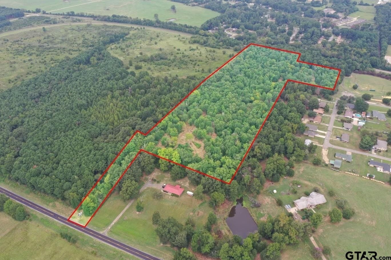 21.7 acres in Camp County