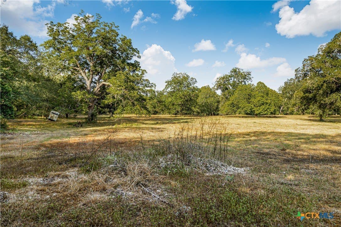 49.3 acres in DeWitt County - photo 32
