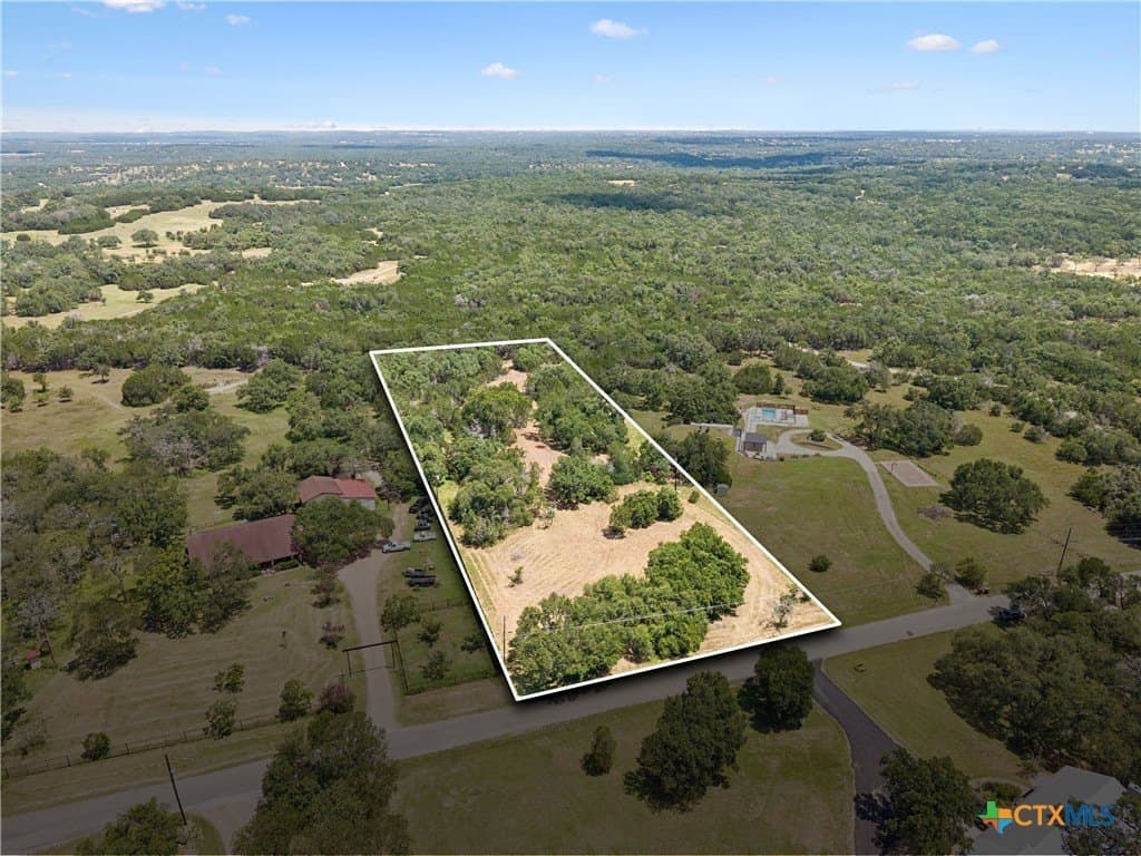 3 acres in Hays County featured view
