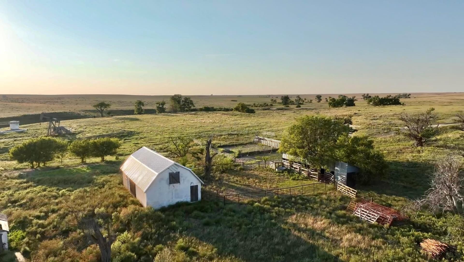 7,408.9 acres in Lipscomb County - photo 21
