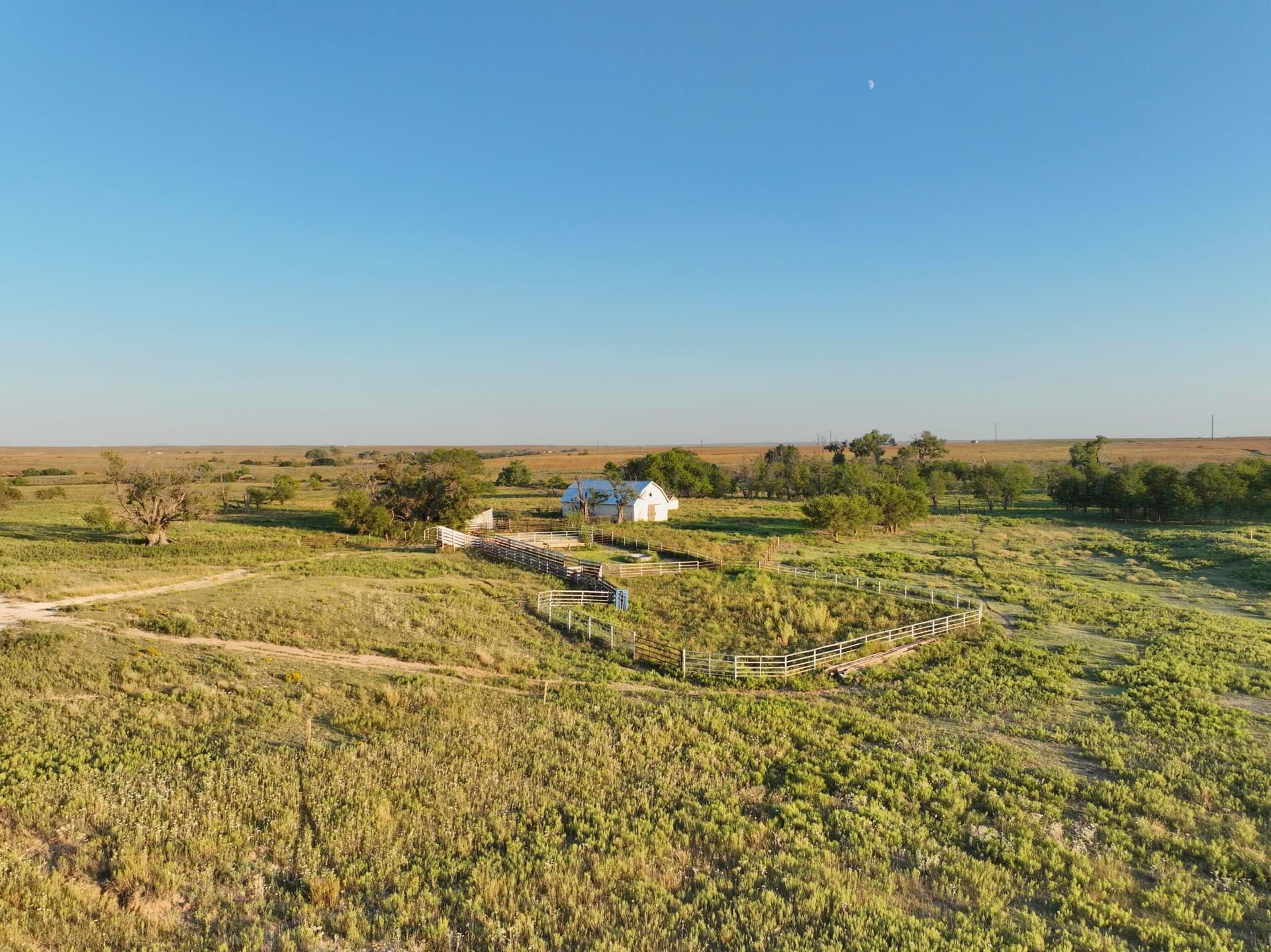 7,408.9 acres in Lipscomb County - photo 9
