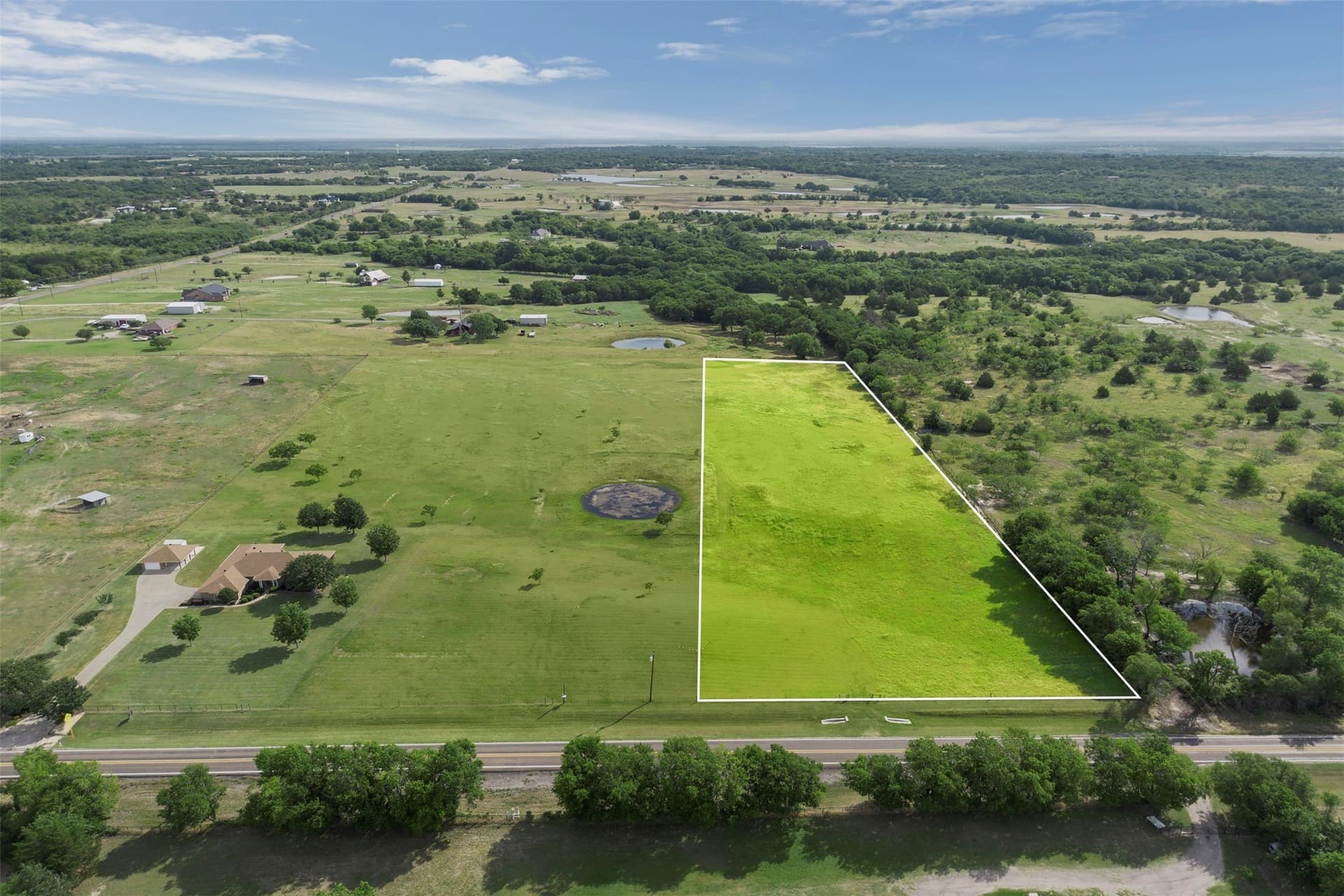 4.03 acres in Ellis County gallery image 2