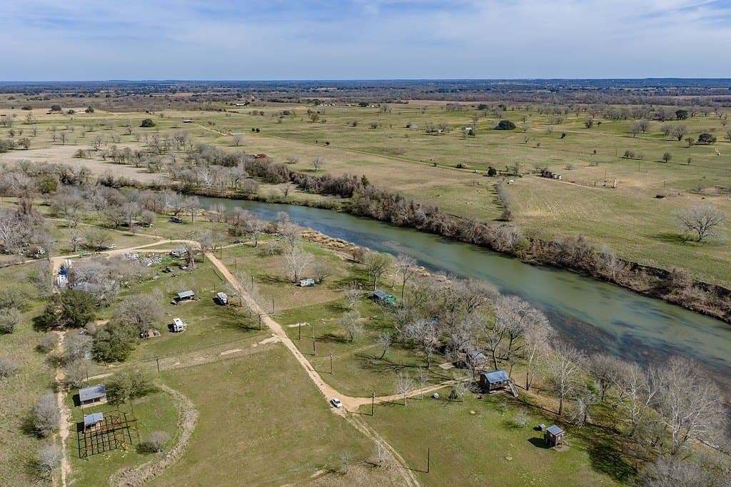 0.17 acres in Fayette County gallery image 3