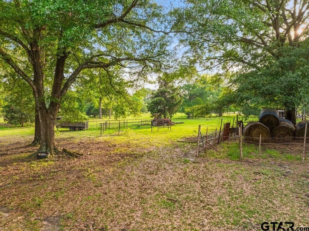 11.23 acres in Smith County featured view